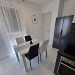 Sette Monti Lägenhet
